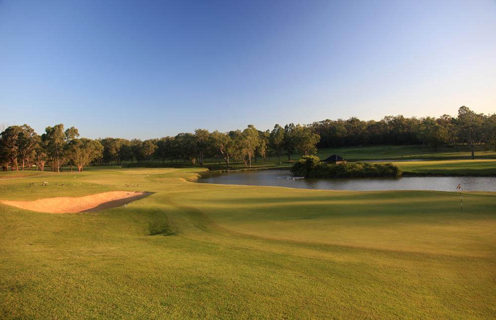 Riverside Oaks Golf Resort Cattai Eksteriør billede