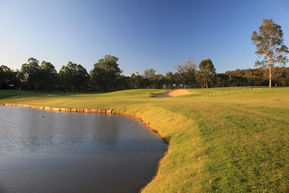 Riverside Oaks Golf Resort Cattai Eksteriør billede