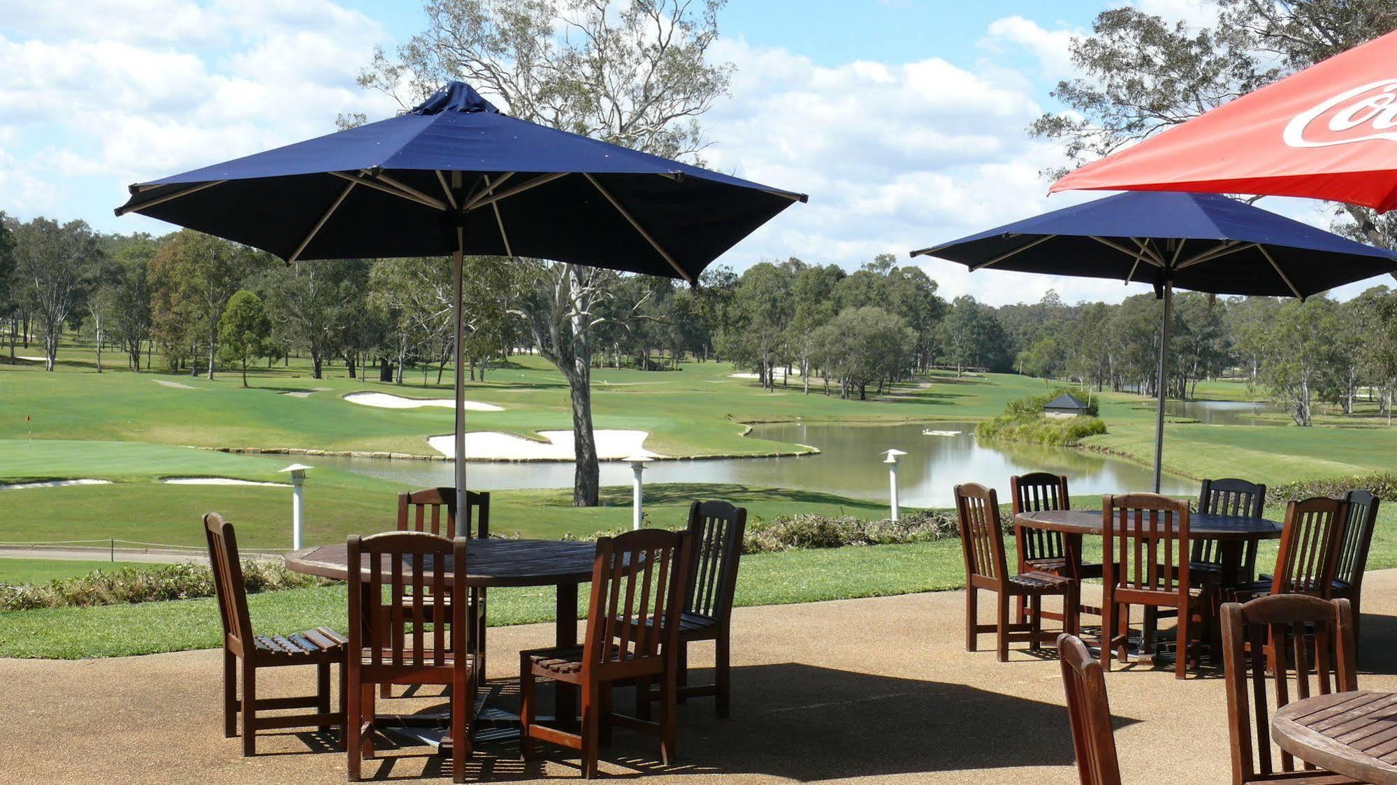 Riverside Oaks Golf Resort Cattai Eksteriør billede